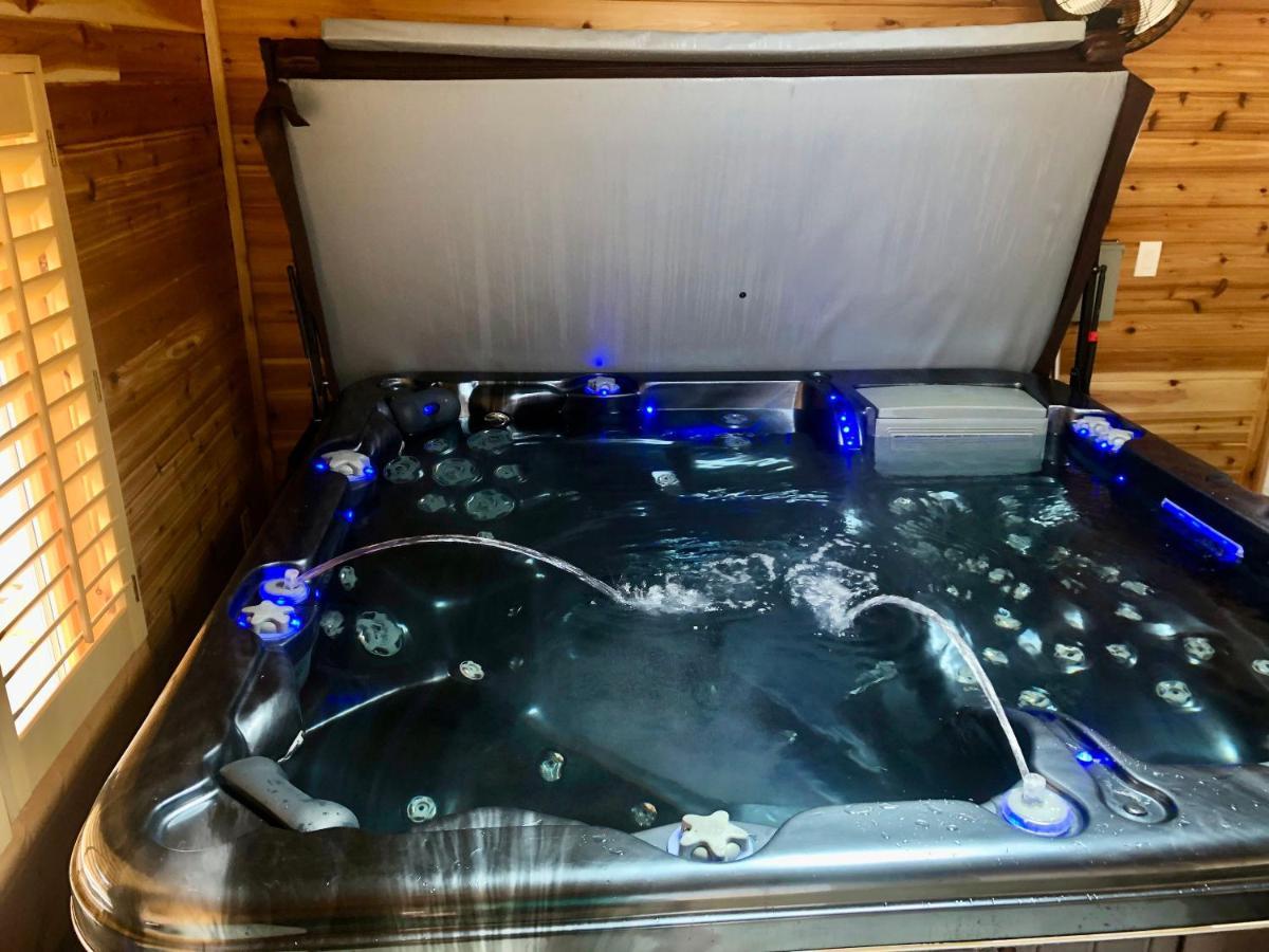 Blue Bear Den 3Br 2Ba Dtc Private Apt Hot Tub Екстер'єр фото
