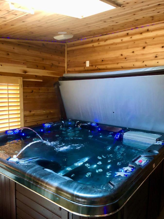 Blue Bear Den 3Br 2Ba Dtc Private Apt Hot Tub Екстер'єр фото